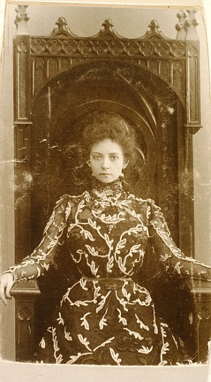 Portrait of the actress Vera Komissarzhevskaya from Russian Photographer