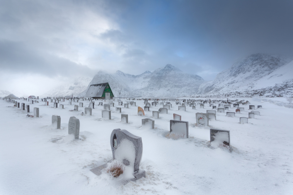Cold graves from Boterman Patrick