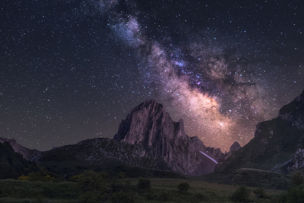Mountain and Milky Way from Carlos F. Turienzo