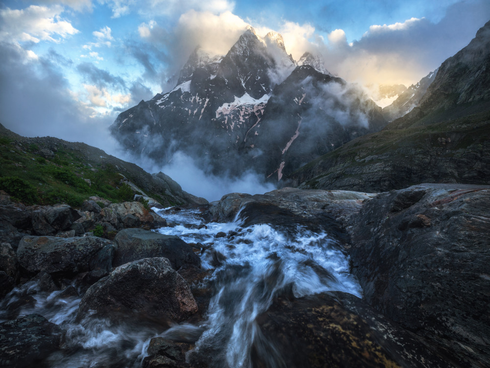 Drama in the French Alps from Daniel Gastager