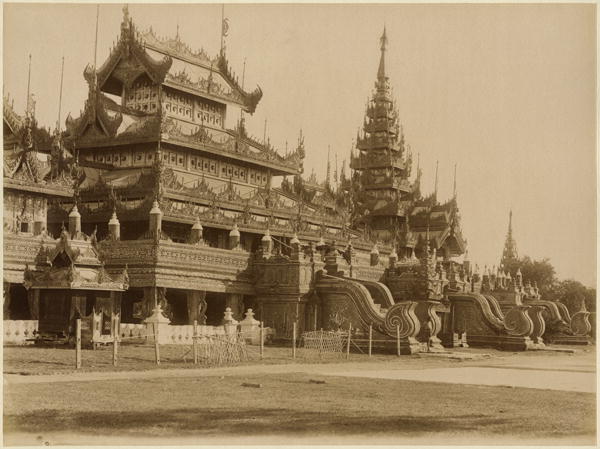 The Hman Kyaung or the glass monastery, Burma, c.1890 (albumen print) (b/w photo)  from Felice (Felix) Beato