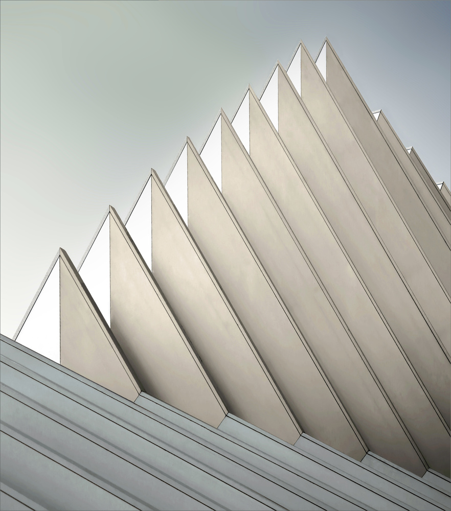 pyramid wall from Gilbert Claes