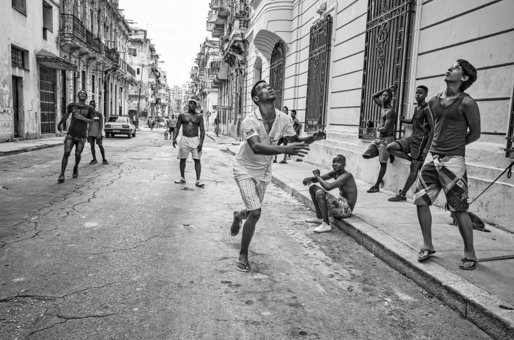 Street Games in Havana from Itzik Einhorn