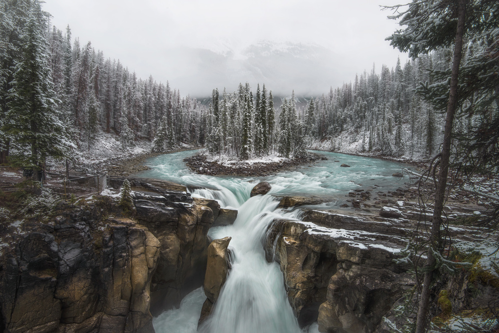 Frozen Throne from James Xiang