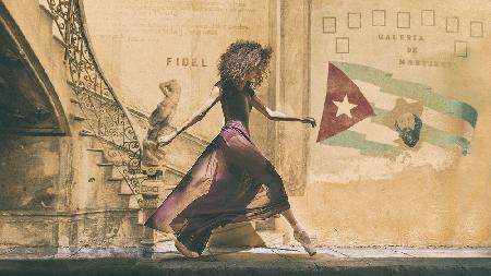 Walking in Havana