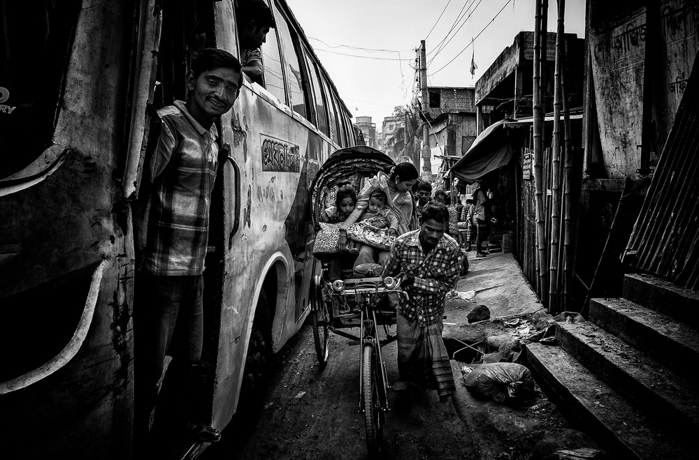 In the streets of Bangladesh. from Joxe Inazio Kuesta Garmendia