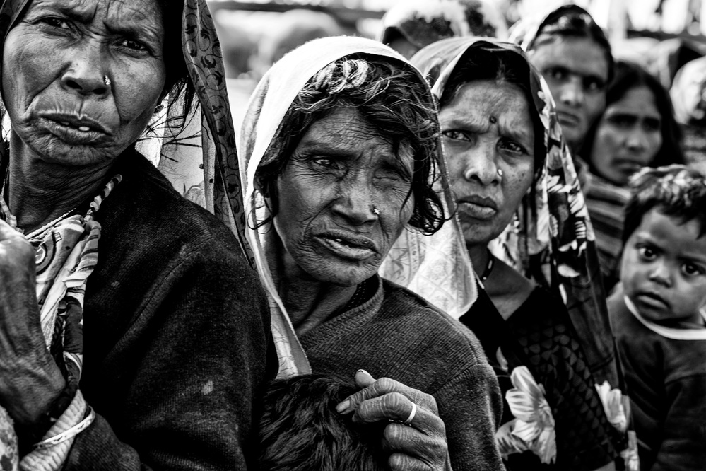 Women at the Kumbh Mela - Prayagraj - India from Joxe Inazio Kuesta Garmendia