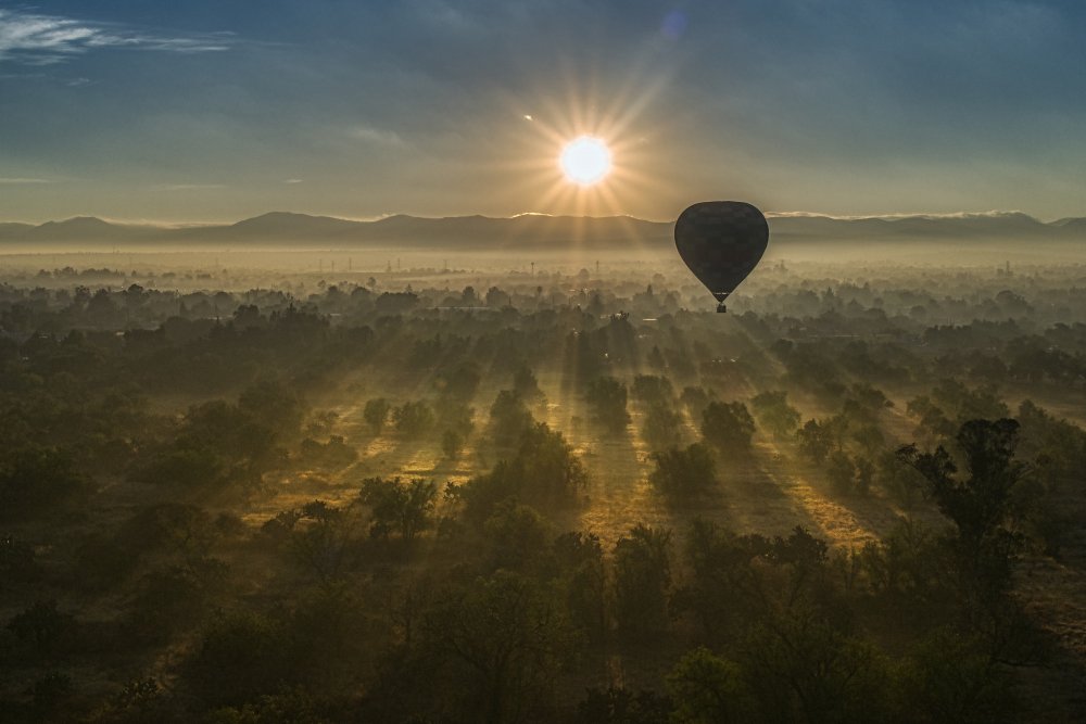 Sunrise from balloon from Lari Haras