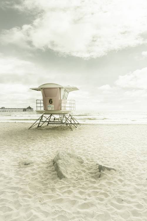 CALIFORNIA Imperial Beach - Lifeguard Tower | Vintage from Melanie Viola