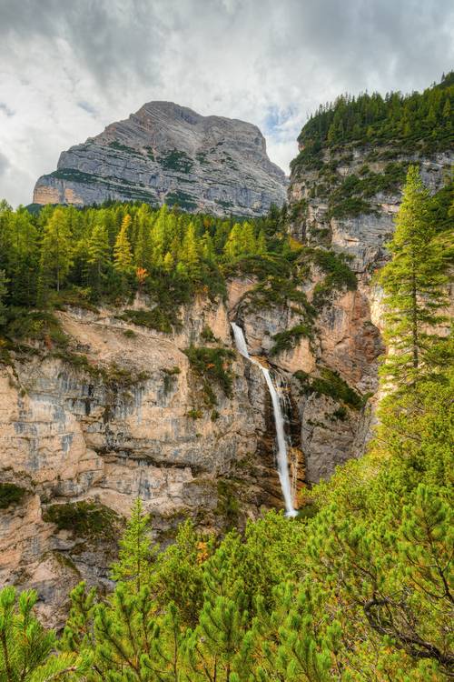 Cascate di Fanes Wasserfall in den Dolomiten from Michael Valjak