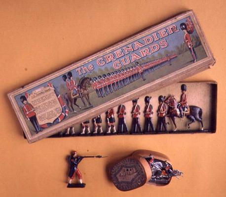 31:Box of tin soldiers by Brittain, 1890's from 