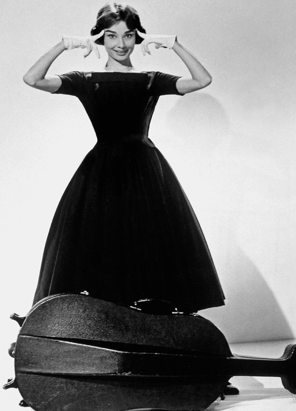 Ariane Love in the Afternoon de BillyWilder avec Audrey Hepburn Givenchy from 