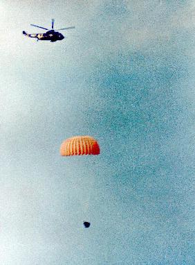Gemini 11 : spacecraft coming back on earth is going to land on water