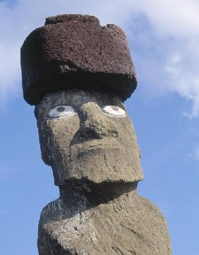 Monolithic statue on Ahu Ko Te Riku, c.1000-1600 (photo) 
