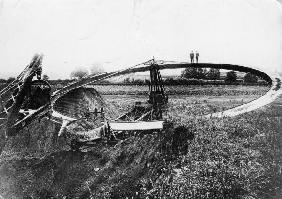 Giant Velocipede Wheel / Photo / c.1910