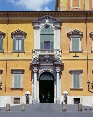 View of the main portal, designed by Carlo Maderno (1556-1629) with statues of St. Peter by Stefano from 
