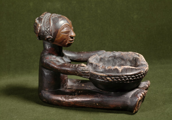 Woman holding a bowl / Luba from 