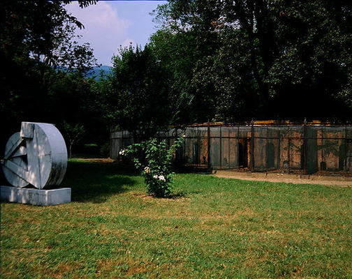 Zoo in the garden at Villa di Celle (photo) from 