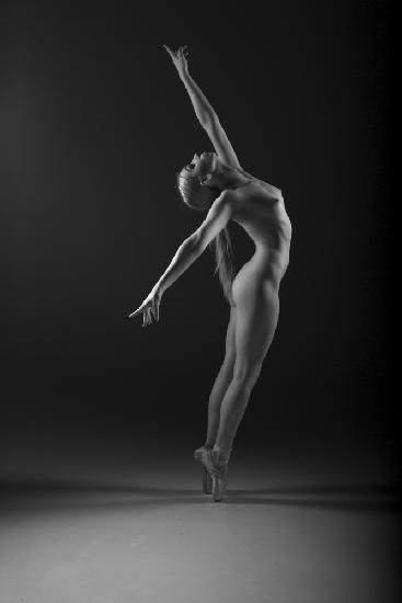 Art Nude Ballet