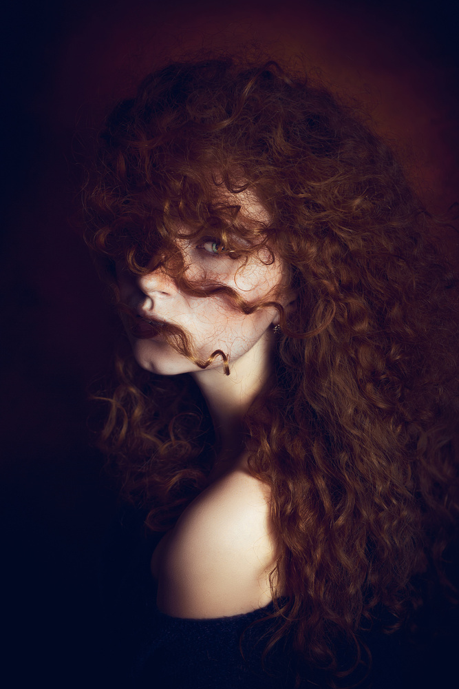 Of curves and curls from Ruslan Bolgov (Axe)