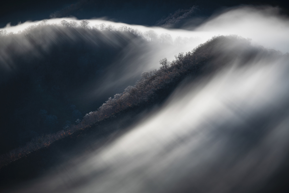 Waterfall clouds and hoarfrost from RYUHO TAKAHASHI