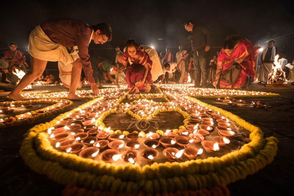 Dev Diwali Varanasi from SHREENIVAS YENNI