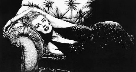 Marilyn Monroe on the sofa