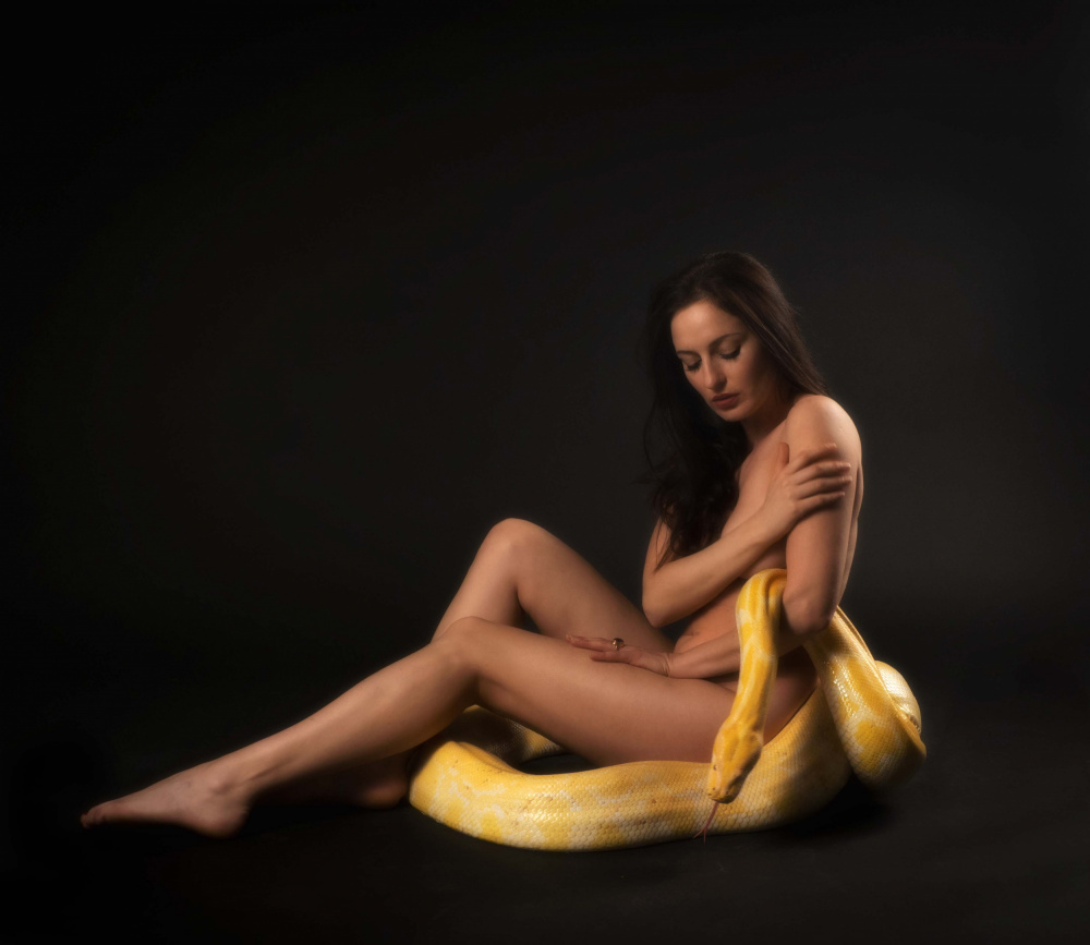 Karina with the snake from Svetlana Kirzh