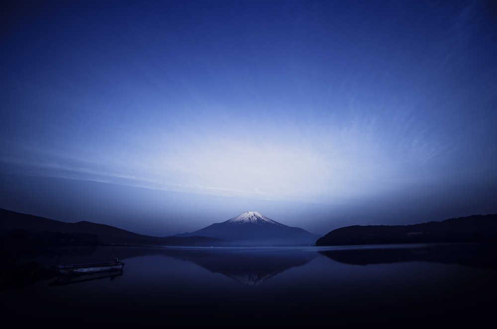 Early morning blue symbol from Takashi Suzuki