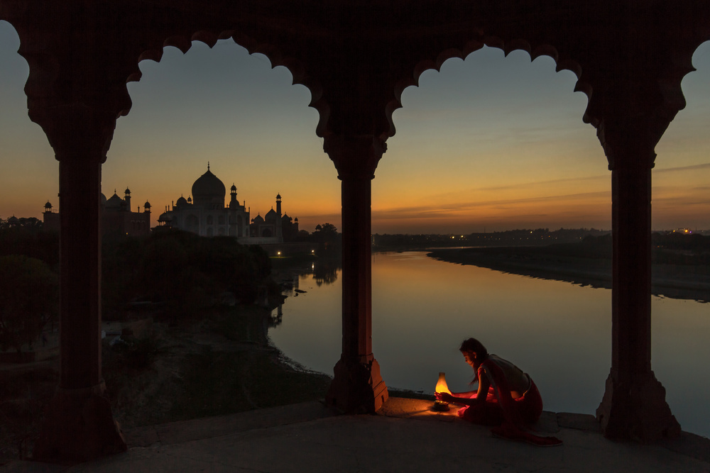 Illuminating the Taj from Thomas Siegel
