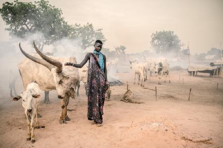 Mundari woman herder