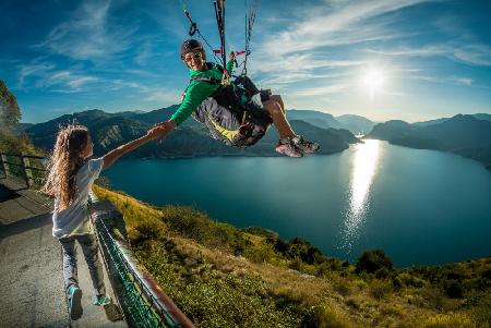 Hi Five at sunset with Jim Nougarolles