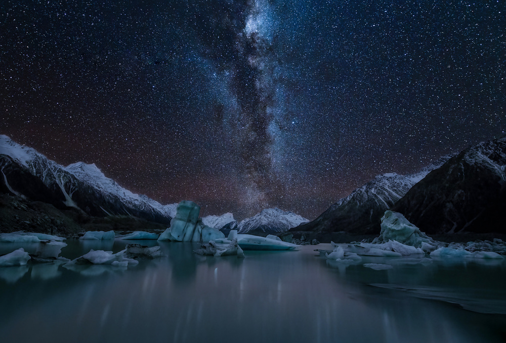 Milky Way over Mt. Cook from YY DB