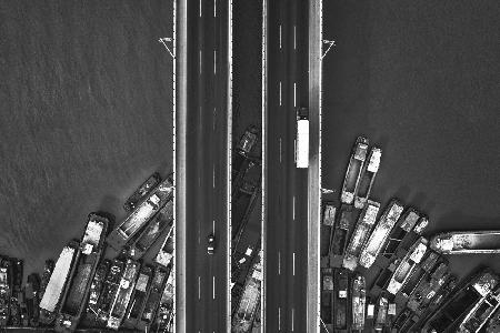 A bridge full of ships